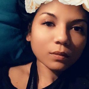 Meet your Posher, Akemi